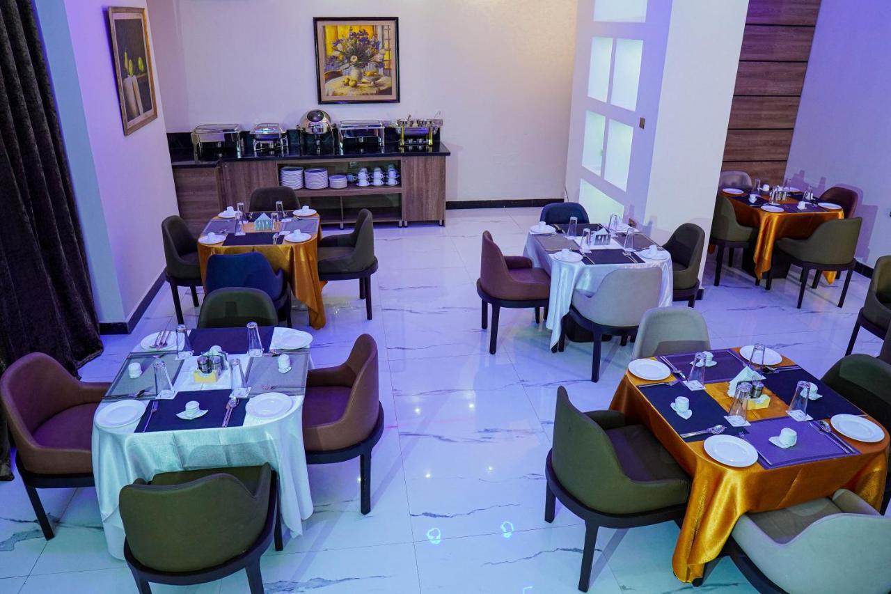 Romeneo Grand Royal Hotel Lagos Ngoại thất bức ảnh