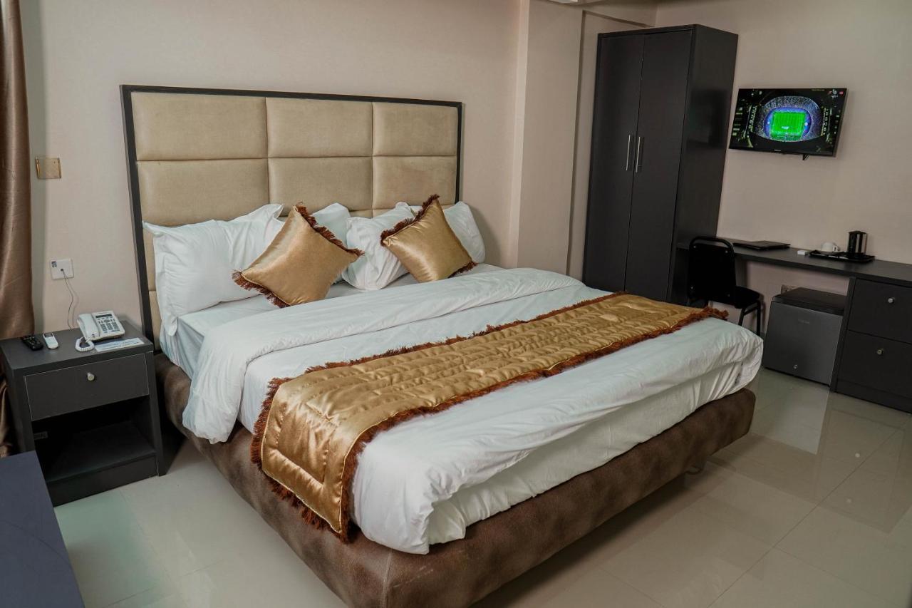 Romeneo Grand Royal Hotel Lagos Ngoại thất bức ảnh